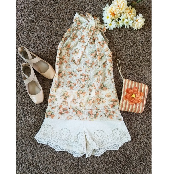 Victoria's Secret Tops - Floral bow neck top